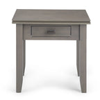 Table de chevet carrée en bois massif auburn moyen avec tiroir