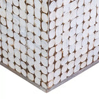 Table d'appoint cube en mosaïque de coquille de noix de coco blanche, unique