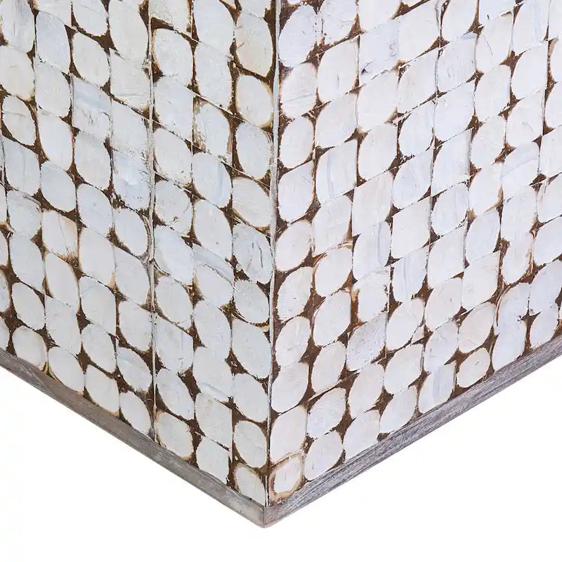 Table d'appoint cube en mosaïque de coquille de noix de coco blanche, unique